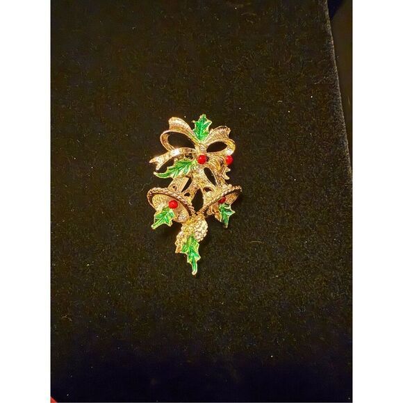 Vintage Holiday Pins by Gerrys Set of 2 Candy Cane Brooch & Bells & Holly Brooch - Picture 6 of 8